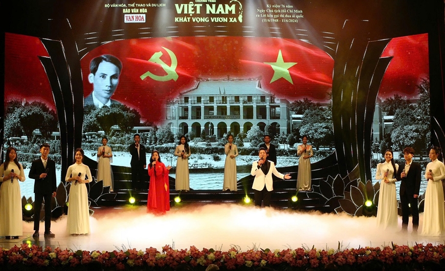 Thắng lợi vĩ đại đưa đất nước bước vào kỷ nguyên độc lập, tự do